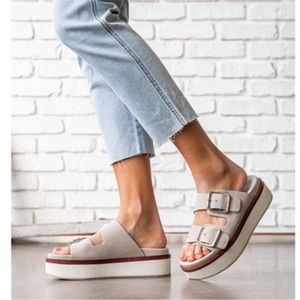 Lt Grey Emboss leather slides